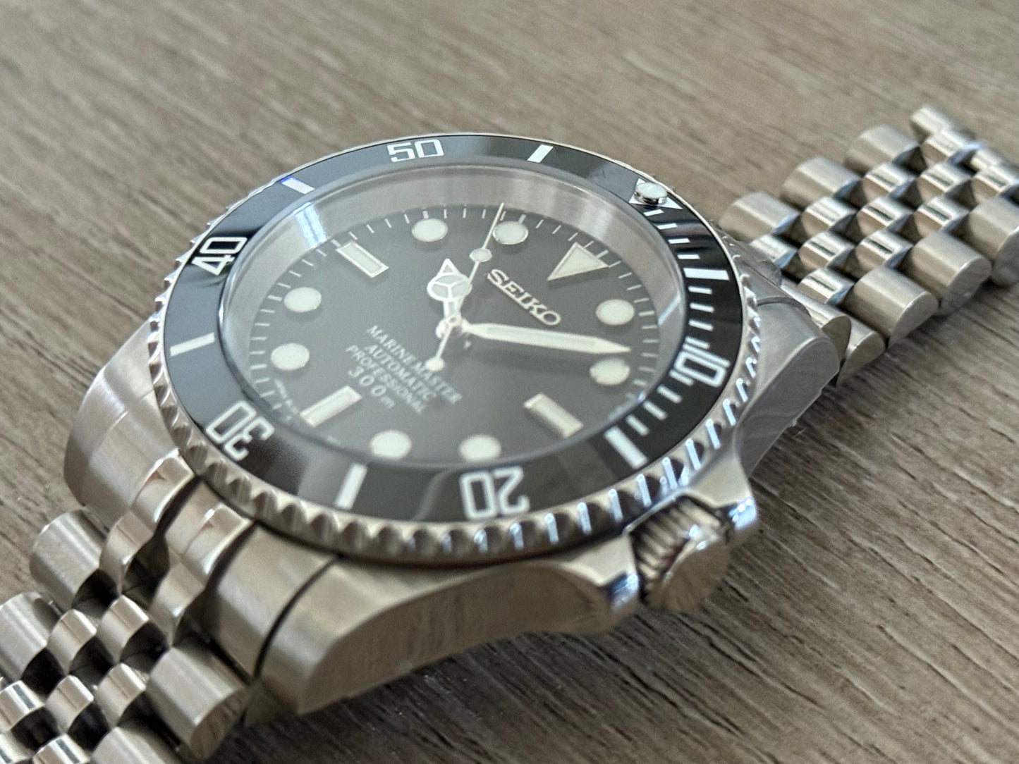 Seiko Mod 41MM Case, No Date Submariner on Jubilee