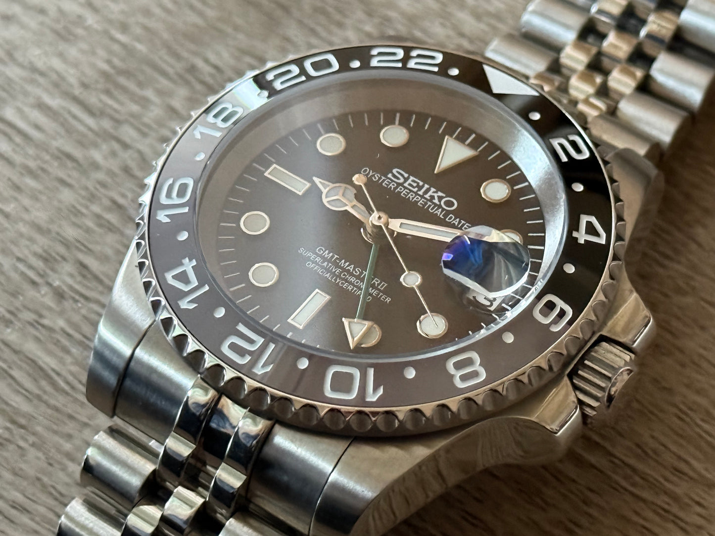 Seiko Mod Bruce Wayne GMT 41MM Case