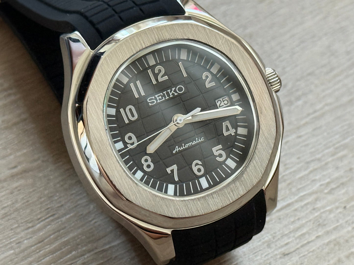 Seiko Mod Aquanaut Silver 43MM Case